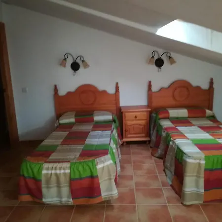 Valdecorneja Country house Hoyorredondo